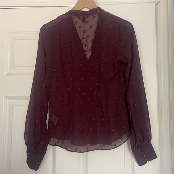 Express Tie Neck Medallion Print Blouse small - Picture 8 of 8